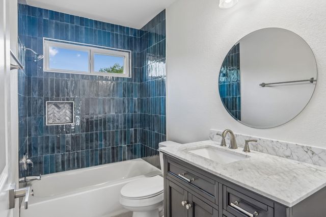 8921 Corran Ferry DR, Austin, TX 78749