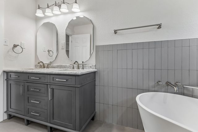 8921 Corran Ferry DR, Austin, TX 78749