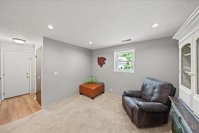 6771 Kentford Court, Cincinnati, OH 45233