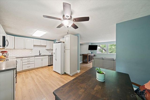 6771 Kentford Court, Cincinnati, OH 45233