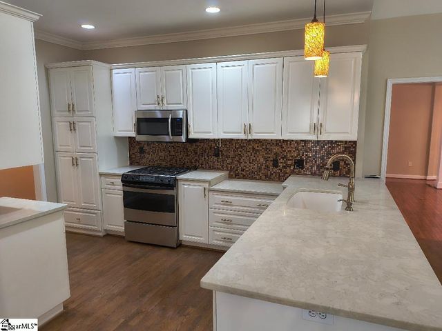 305 Beckworth Drive, Taylors, SC 29687