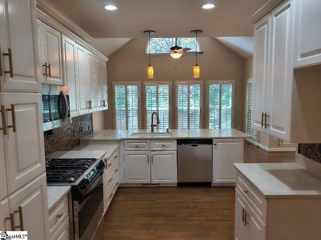 305 Beckworth Drive, Taylors, SC 29687