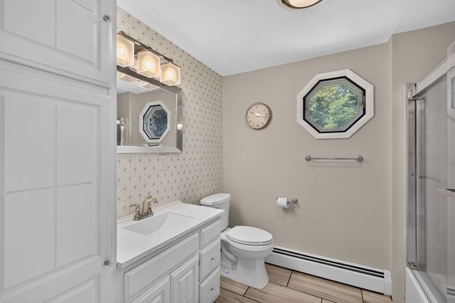19 Majocka Dr, Westport, MA 02790