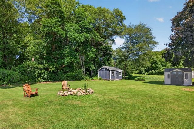 19 Majocka Dr, Westport, MA 02790