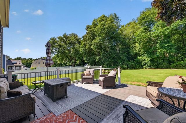 19 Majocka Dr, Westport, MA 02790