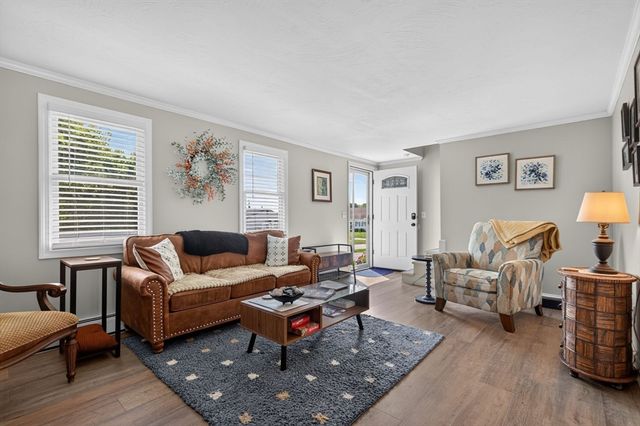 19 Majocka Dr, Westport, MA 02790