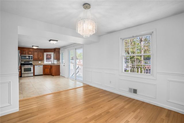 80 Killey Avenue, Warwick, RI 02889