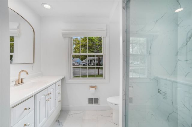 80 Killey Avenue, Warwick, RI 02889