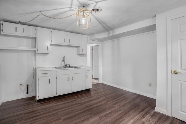 80 Killey Avenue, Warwick, RI 02889
