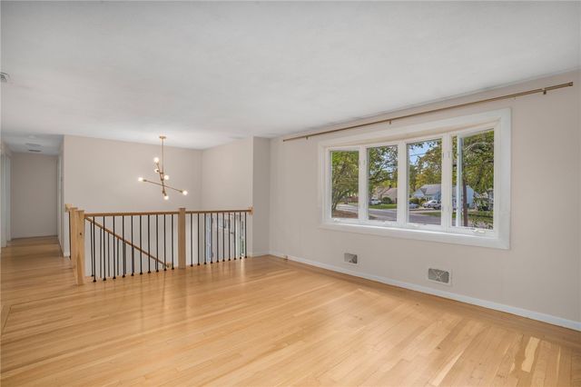 80 Killey Avenue, Warwick, RI 02889