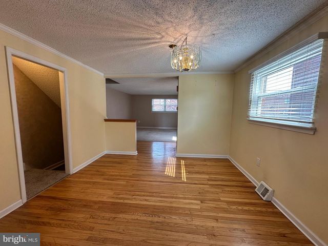 133 MEADOW LN, Philadelphia, PA 19154