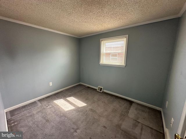 133 MEADOW LN, Philadelphia, PA 19154