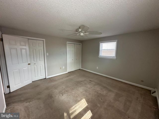 133 MEADOW LN, Philadelphia, PA 19154