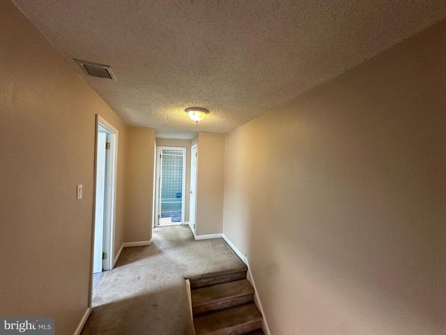 133 MEADOW LN, Philadelphia, PA 19154