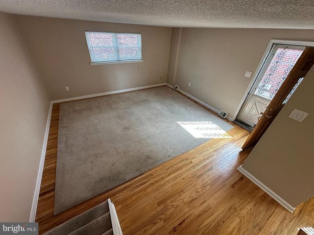 133 MEADOW LN, Philadelphia, PA 19154