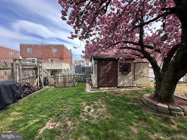 133 MEADOW LN, Philadelphia, PA 19154