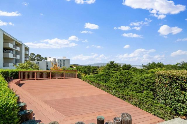 320 Vallejo Drive 22, Millbrae, CA 94030