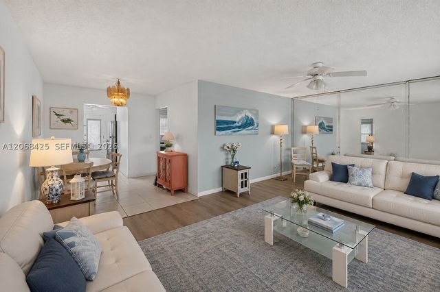 3922 NE 166th St S303, North Miami Beach, FL 33160