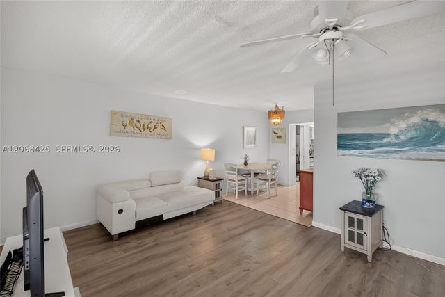 3922 NE 166th St S303, North Miami Beach, FL 33160