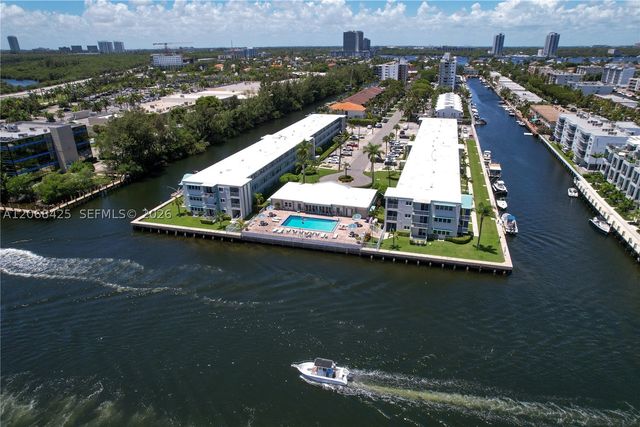 3922 NE 166th St S303, North Miami Beach, FL 33160