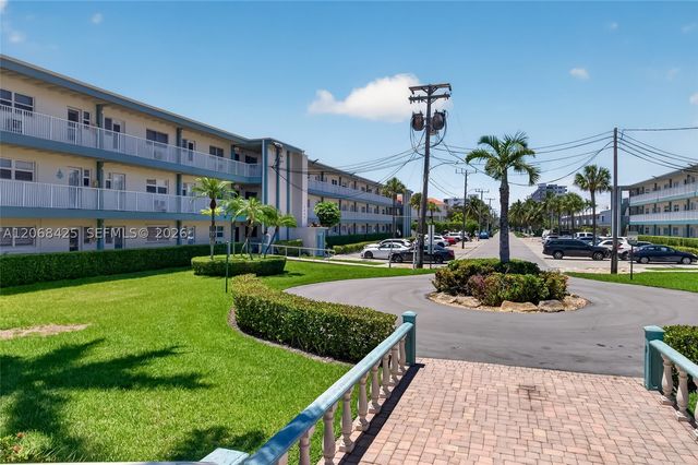 3922 NE 166th St S303, North Miami Beach, FL 33160