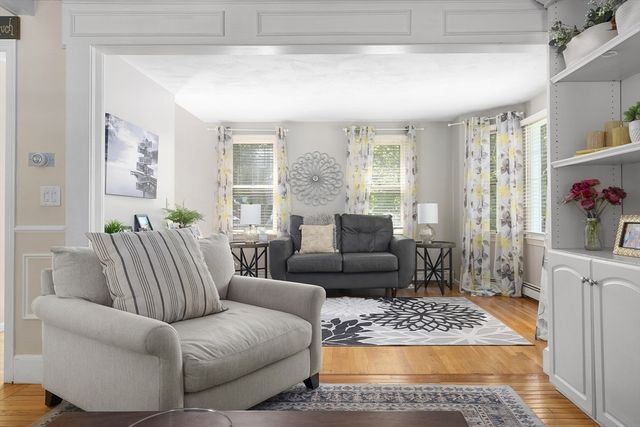 9 Catherine Ave, Franklin, MA 02038