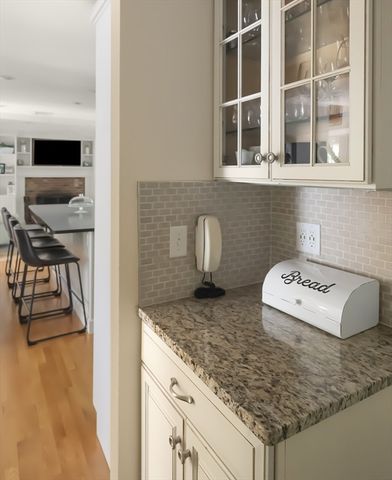 9 Catherine Ave, Franklin, MA 02038
