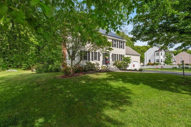 9 Catherine Ave, Franklin, MA 02038