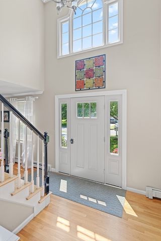 9 Catherine Ave, Franklin, MA 02038