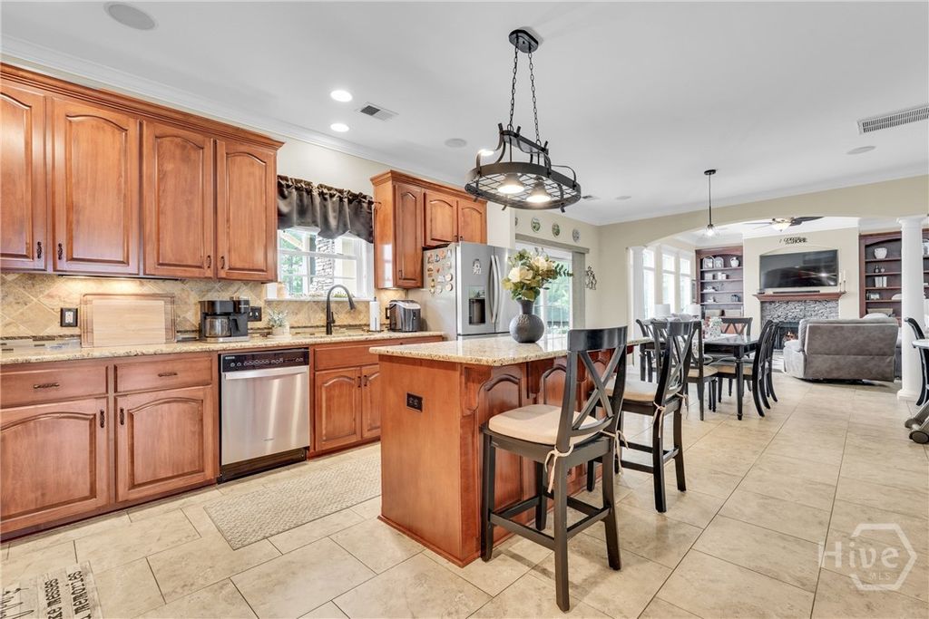Image 14 of property listing at 4 Grand View Court, Pooler, GA 31322