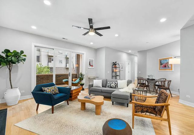 650 N Morgan Street 202, Chicago, IL 60642