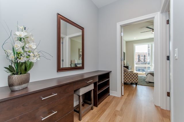 650 N Morgan Street 202, Chicago, IL 60642