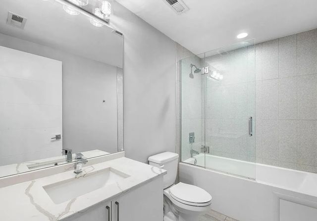 650 N Morgan Street 202, Chicago, IL 60642