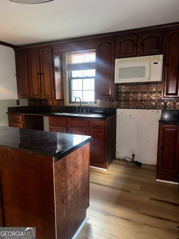 21 Kibbee Street, Hawkinsville, GA 31036