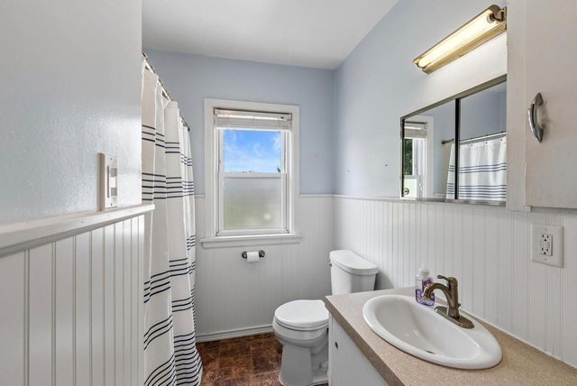 262 W North Street, Juneau, WI 53039