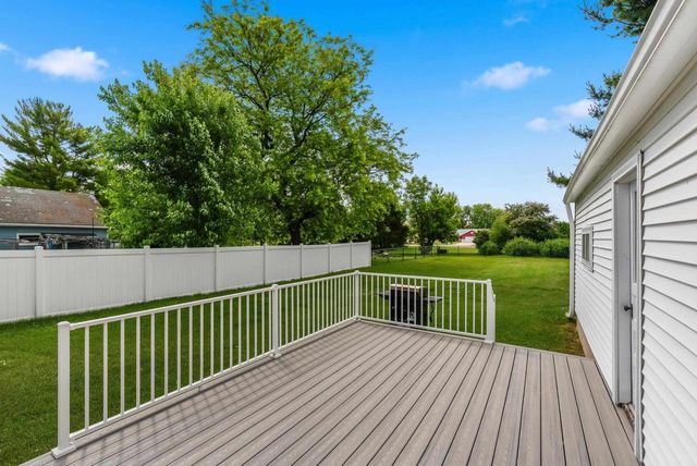 262 W North Street, Juneau, WI 53039