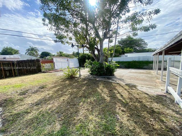 2024 NE 183rd St 0, North Miami Beach, FL 33179