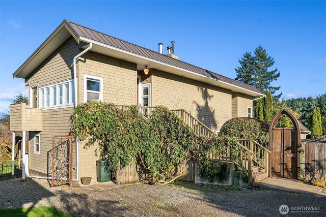 9722 SW Windmill Street, Vashon, WA 98070