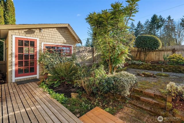 9722 SW Windmill Street, Vashon, WA 98070