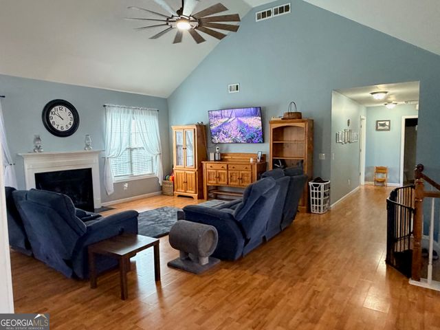 59 Indian Hills Drive, Rydal, GA 30171