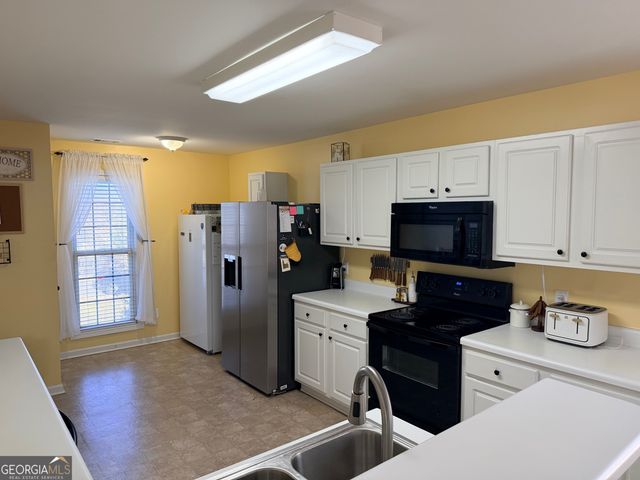 59 Indian Hills Drive, Rydal, GA 30171