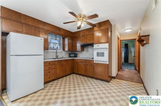 4722 Steuben Road, Lower Nazareth Twp, PA 18064