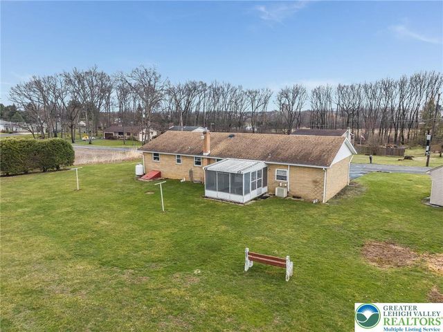 4722 Steuben Road, Lower Nazareth Twp, PA 18064