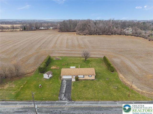 4722 Steuben Road, Lower Nazareth Twp, PA 18064