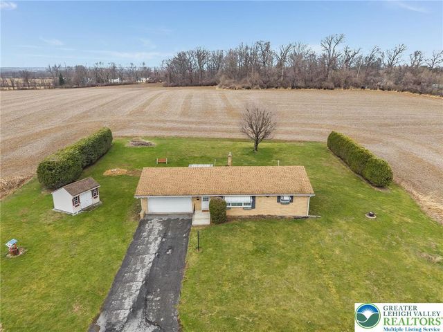 4722 Steuben Road, Lower Nazareth Twp, PA 18064