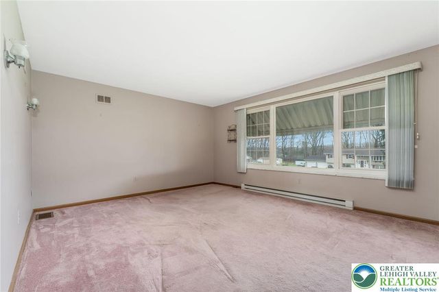 4722 Steuben Road, Lower Nazareth Twp, PA 18064