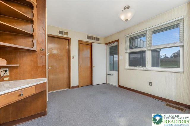 4722 Steuben Road, Lower Nazareth Twp, PA 18064