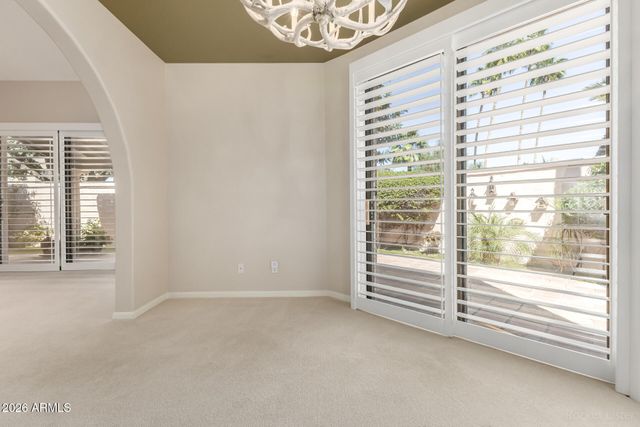 10068 E CINNABAR Avenue, Scottsdale, AZ 85258