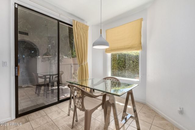 10068 E CINNABAR Avenue, Scottsdale, AZ 85258