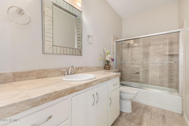 10068 E CINNABAR Avenue, Scottsdale, AZ 85258